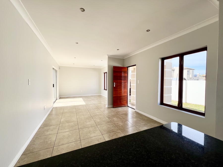 4 Bedroom Property for Sale in Parklands Western Cape